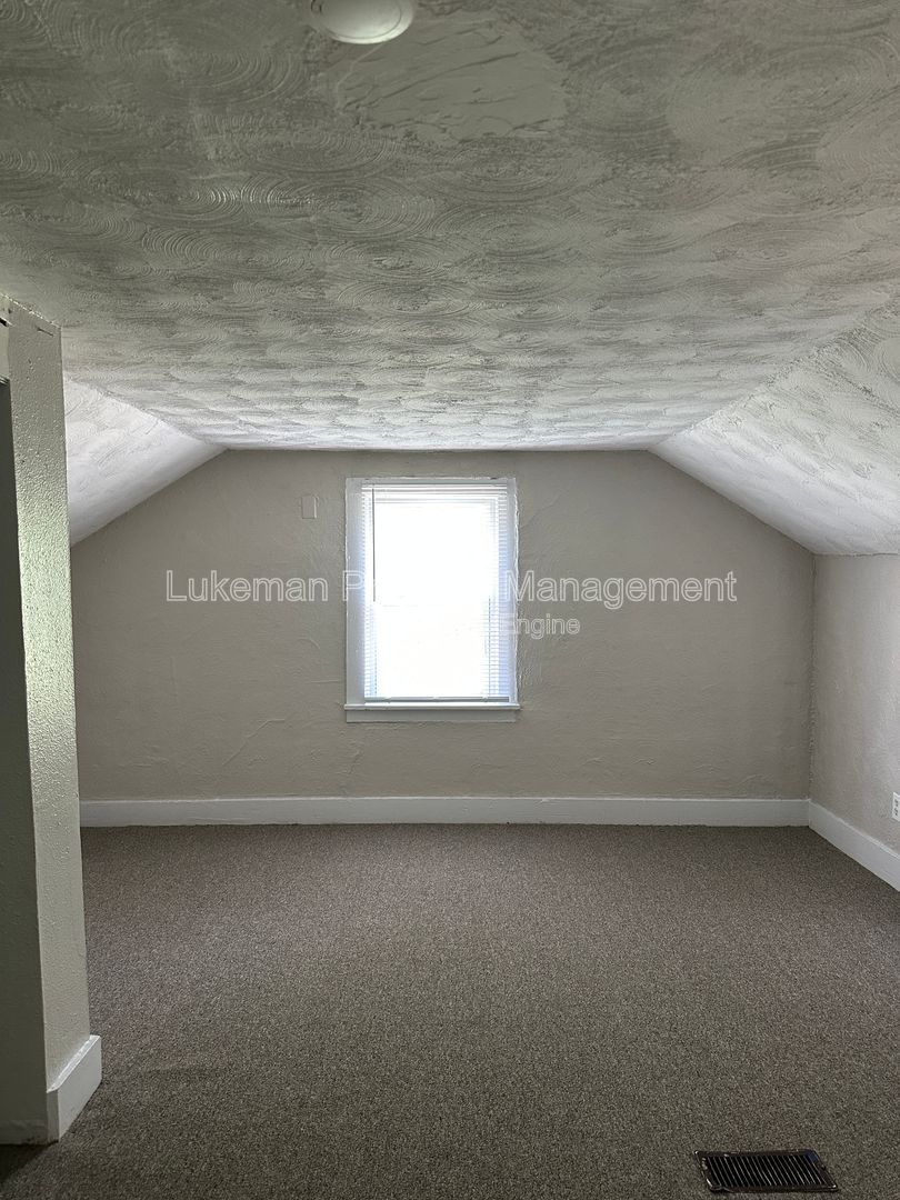 Gallery Image 19