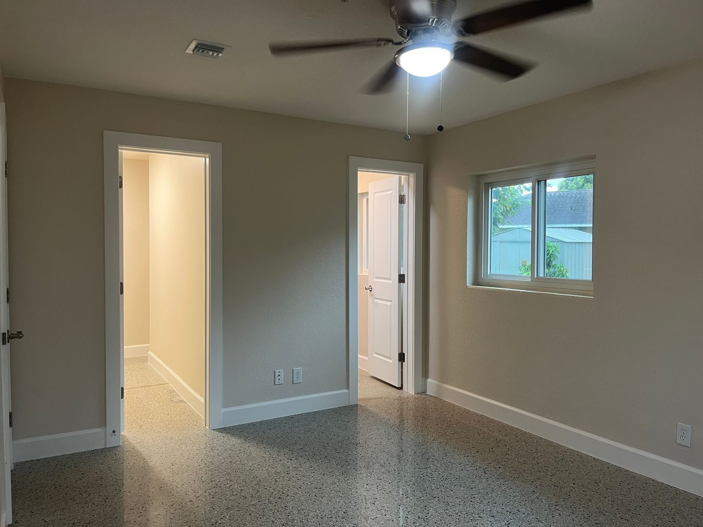 Gallery Image 17