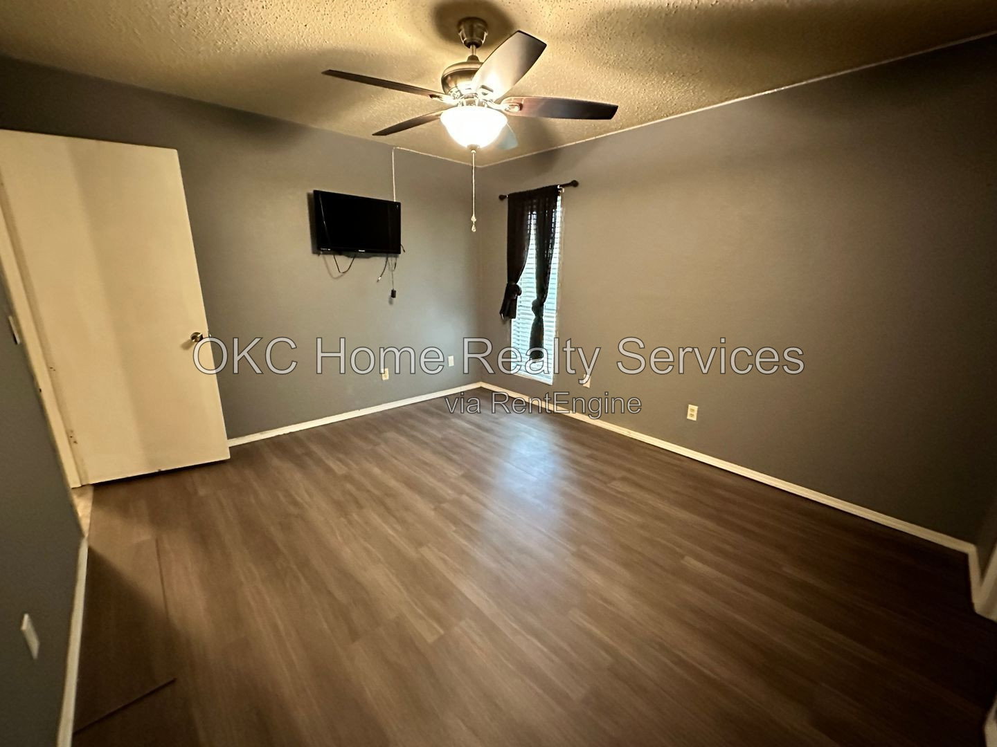 Gallery Image 14