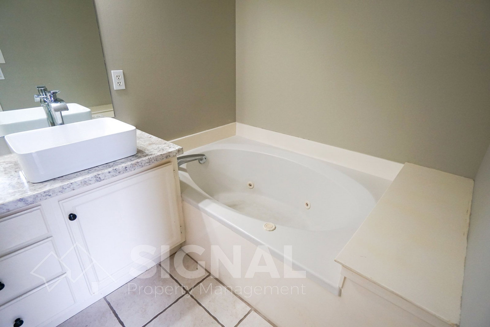 Gallery Image 17