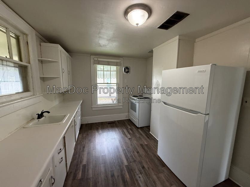 Gallery Image 17