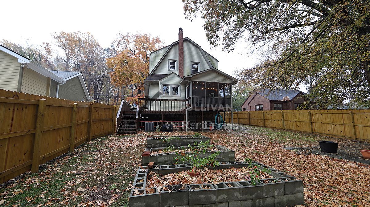 Gallery Image 17