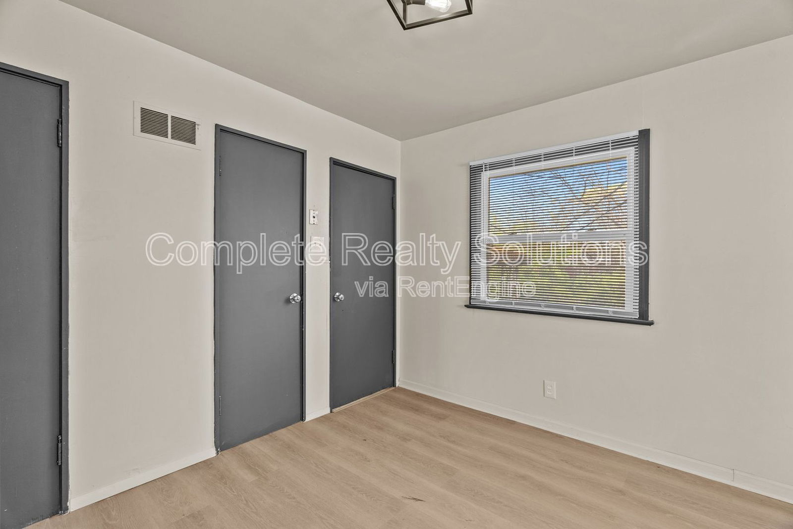 Gallery Image 17