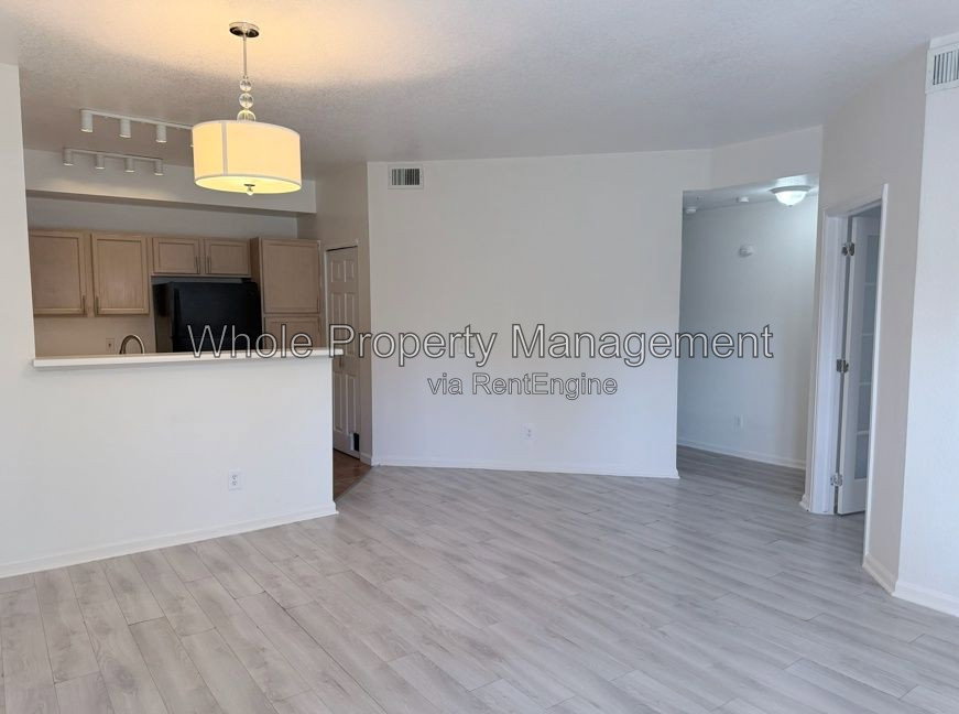 Gallery Image 0
