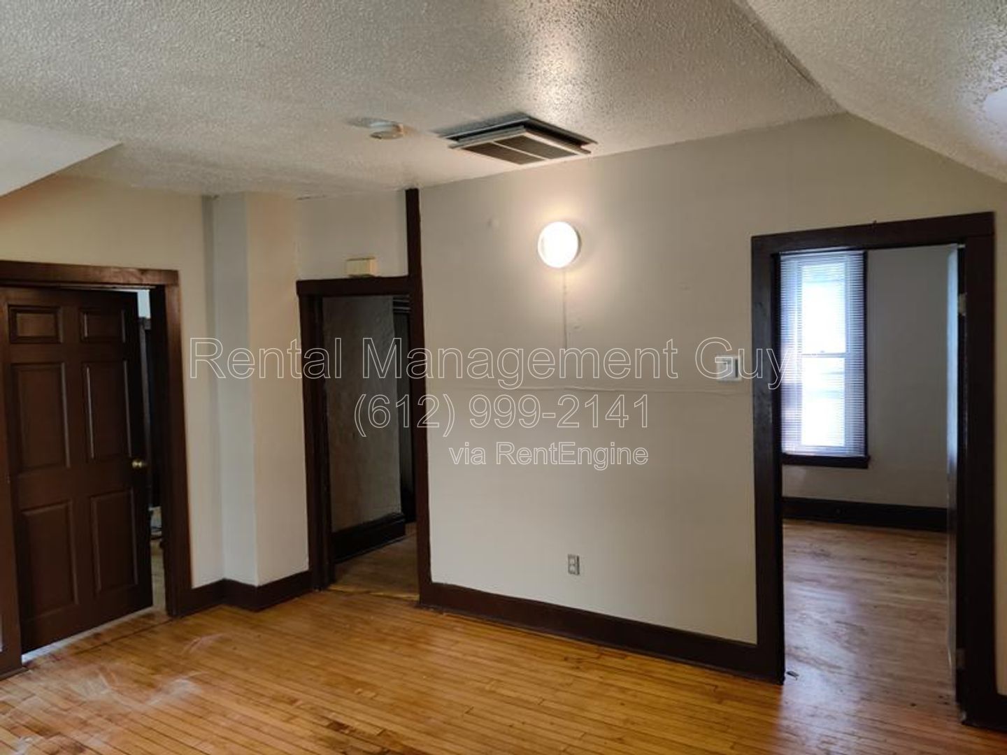 Gallery Image 0