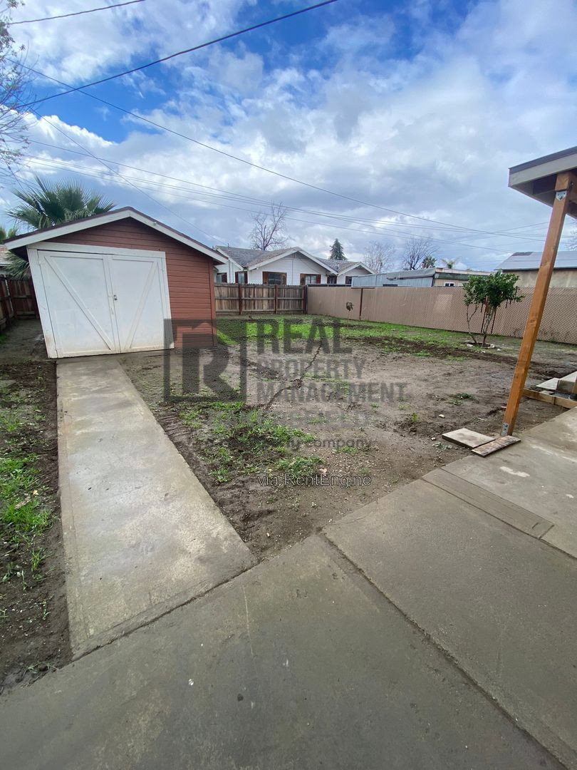 Gallery Image 15