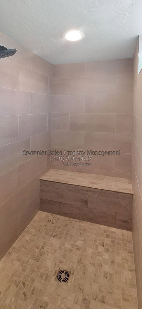 Gallery Image 19