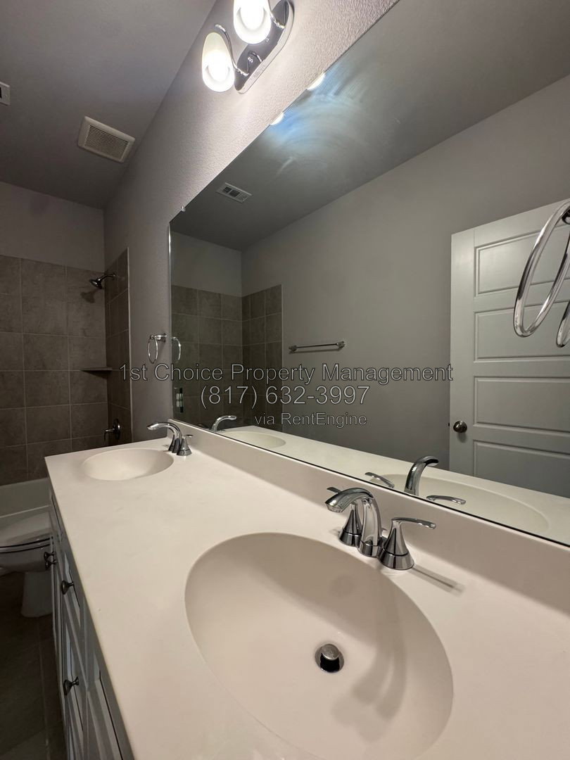 Gallery Image 63