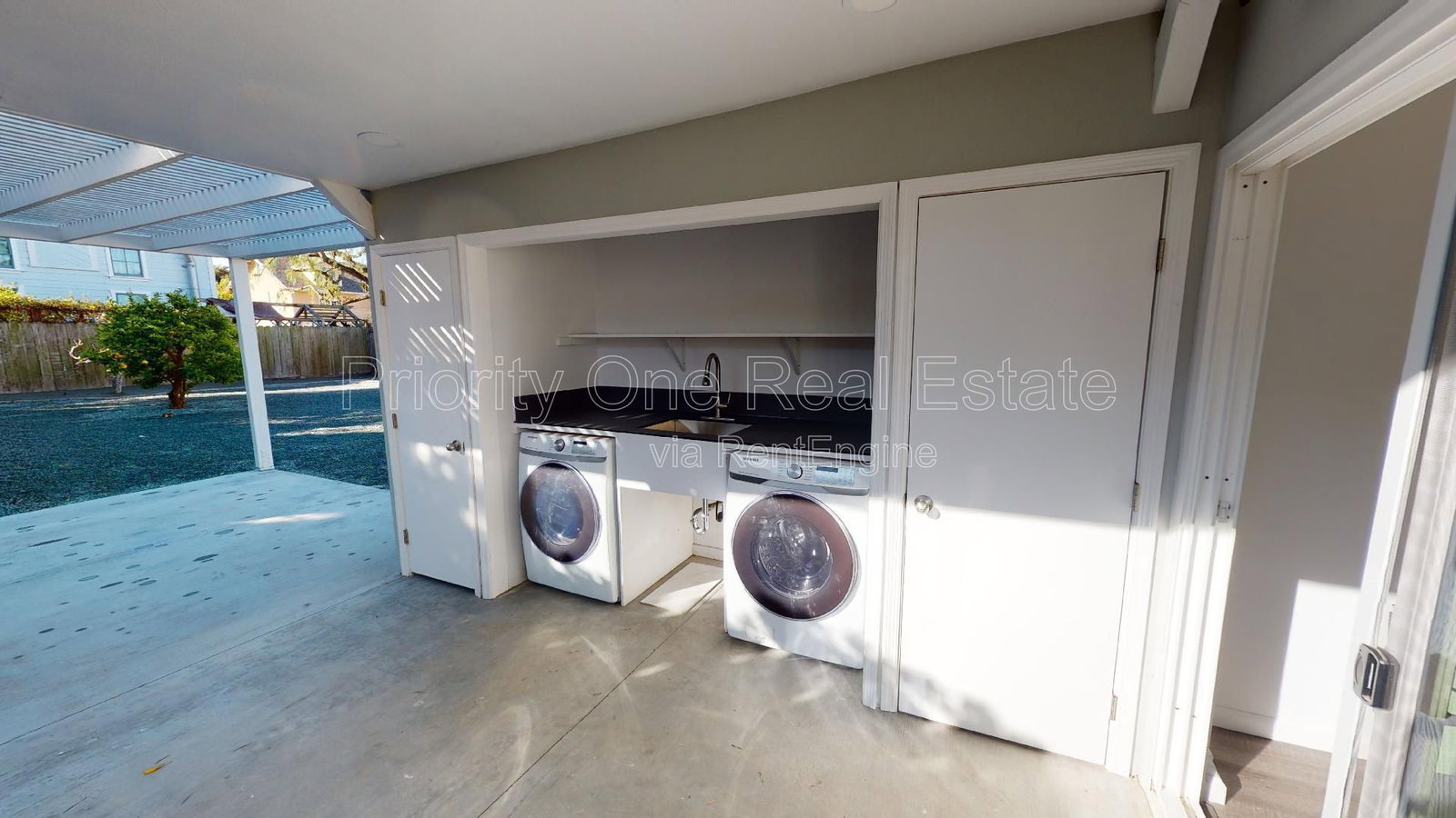 Gallery Image 17