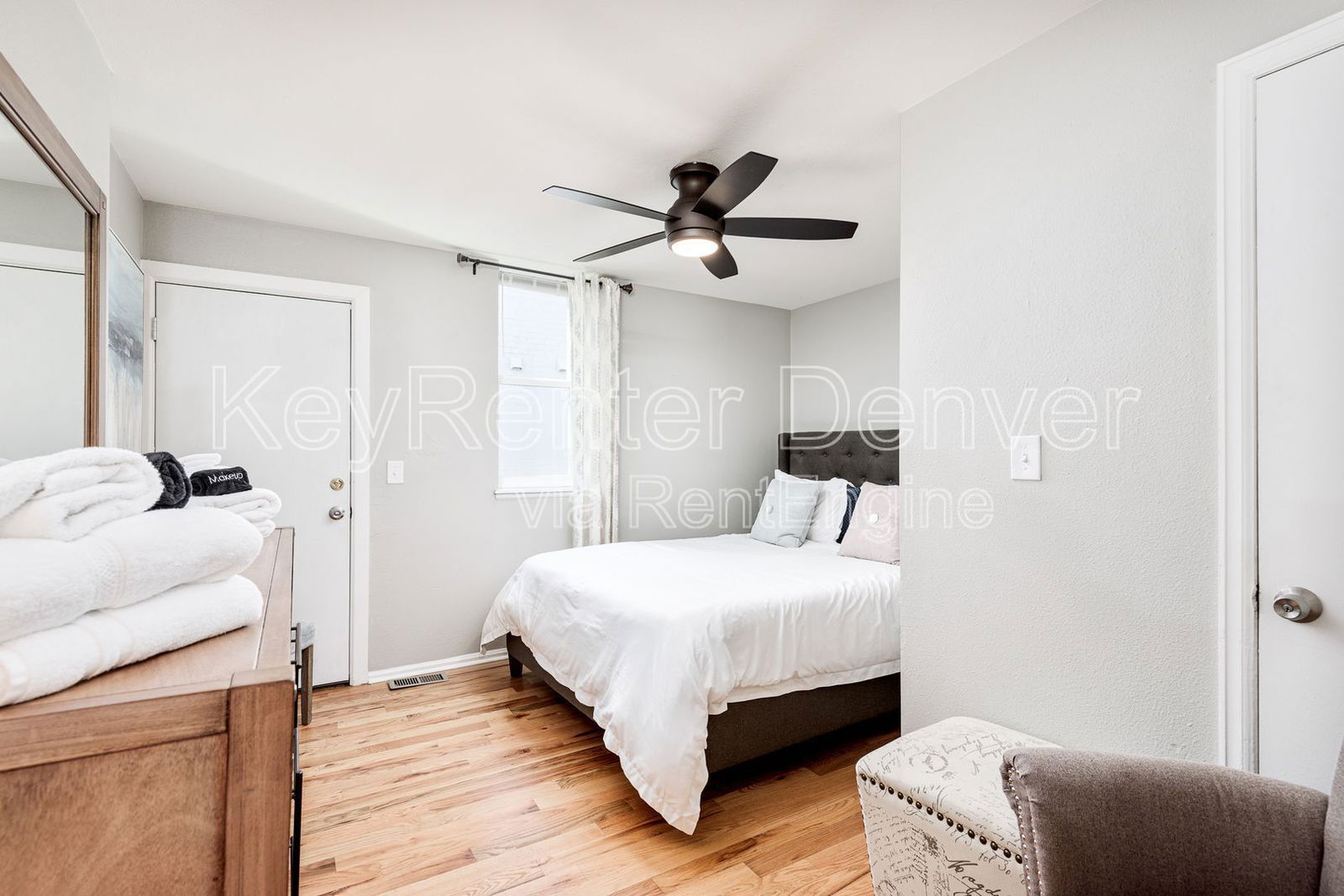 Gallery Image 16