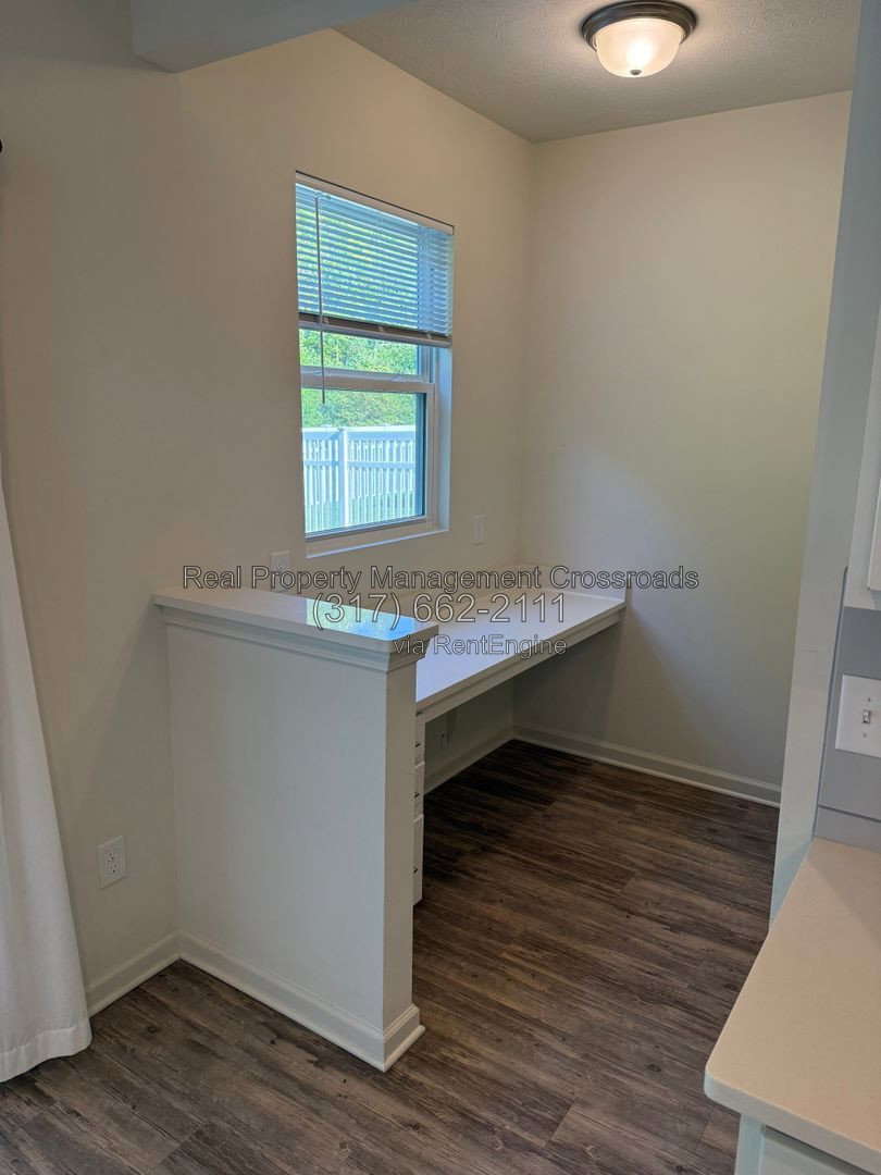 Gallery Image 13