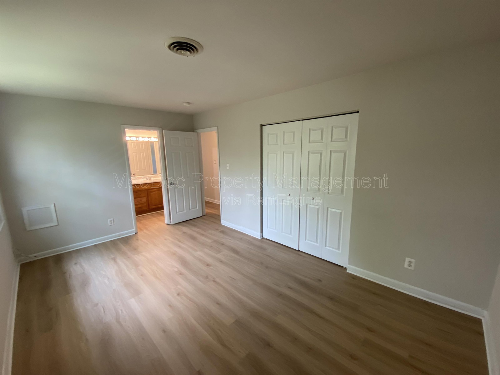 Gallery Image 19