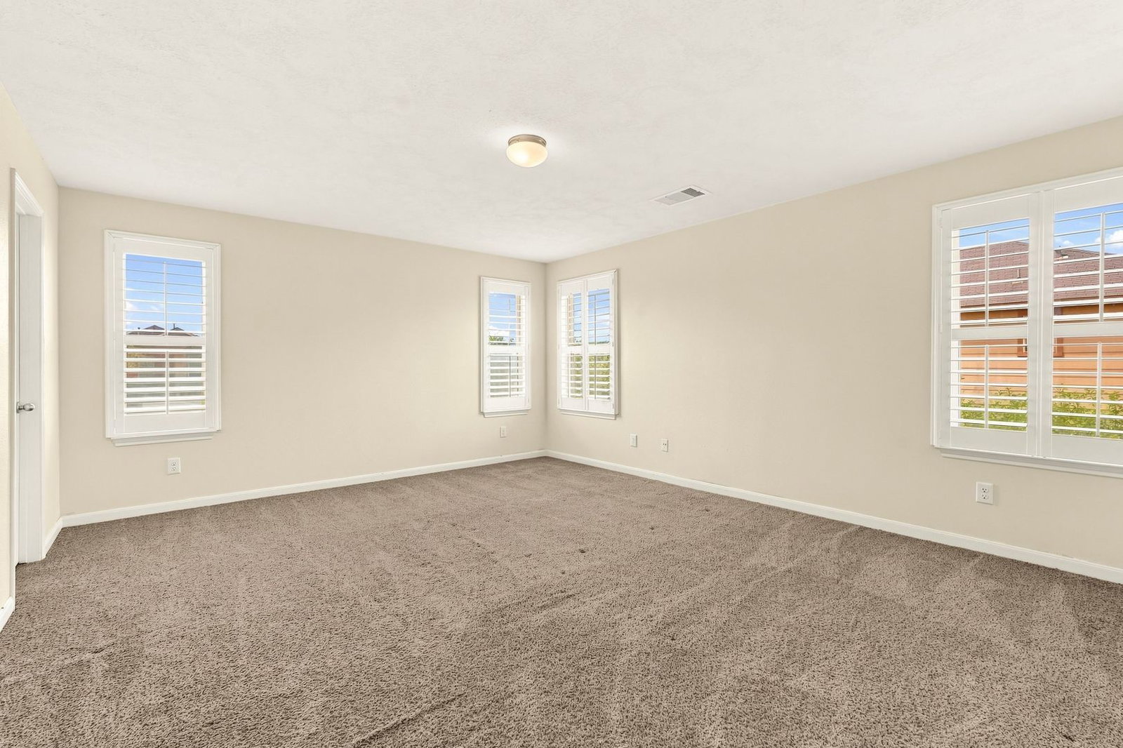 Gallery Image 19