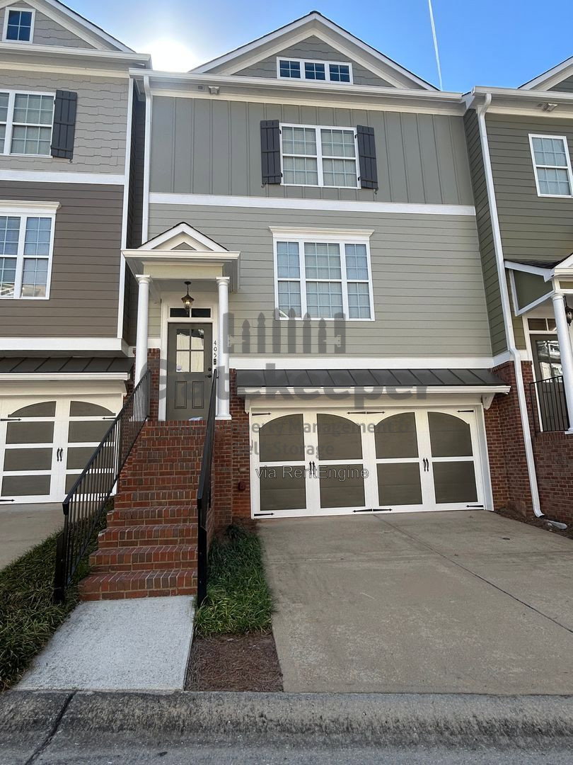 3 Bedroom Townhome – 405 Lexington Village, Peachtree City, GA 30269
