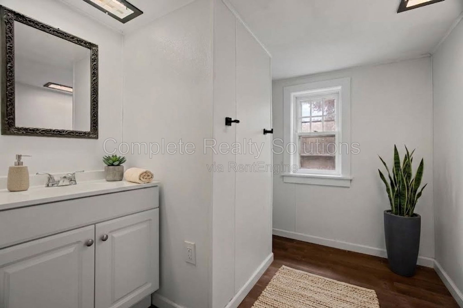 Gallery Image 33