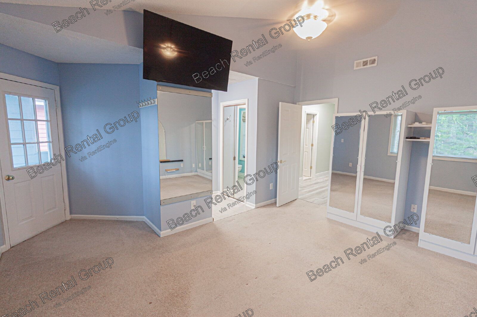 Gallery Image 14