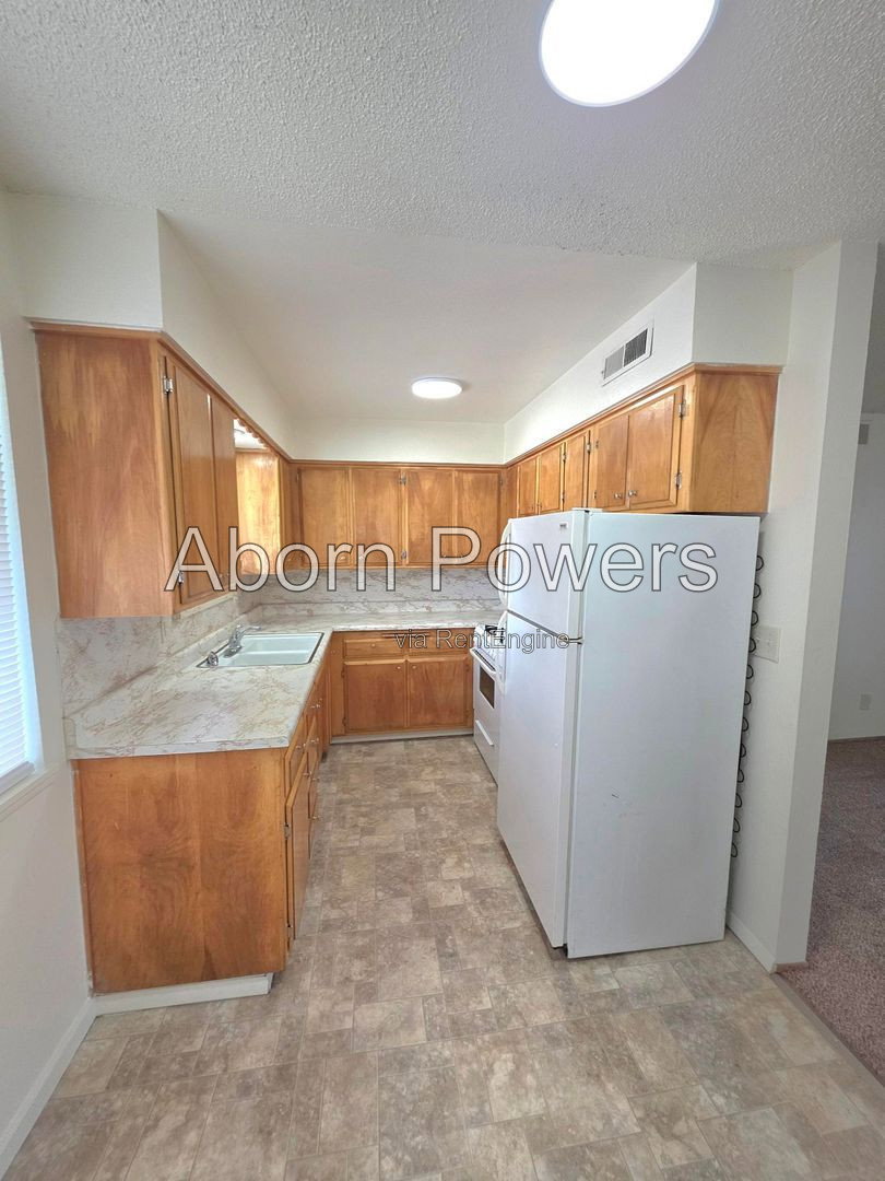 Gallery Image 0