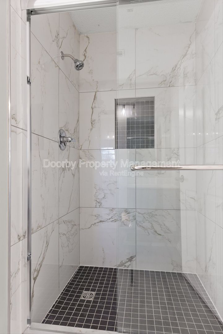 Gallery Image 27