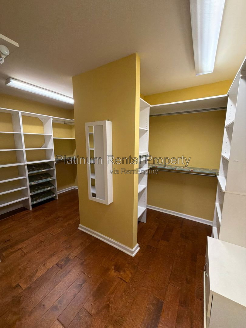 Gallery Image 30