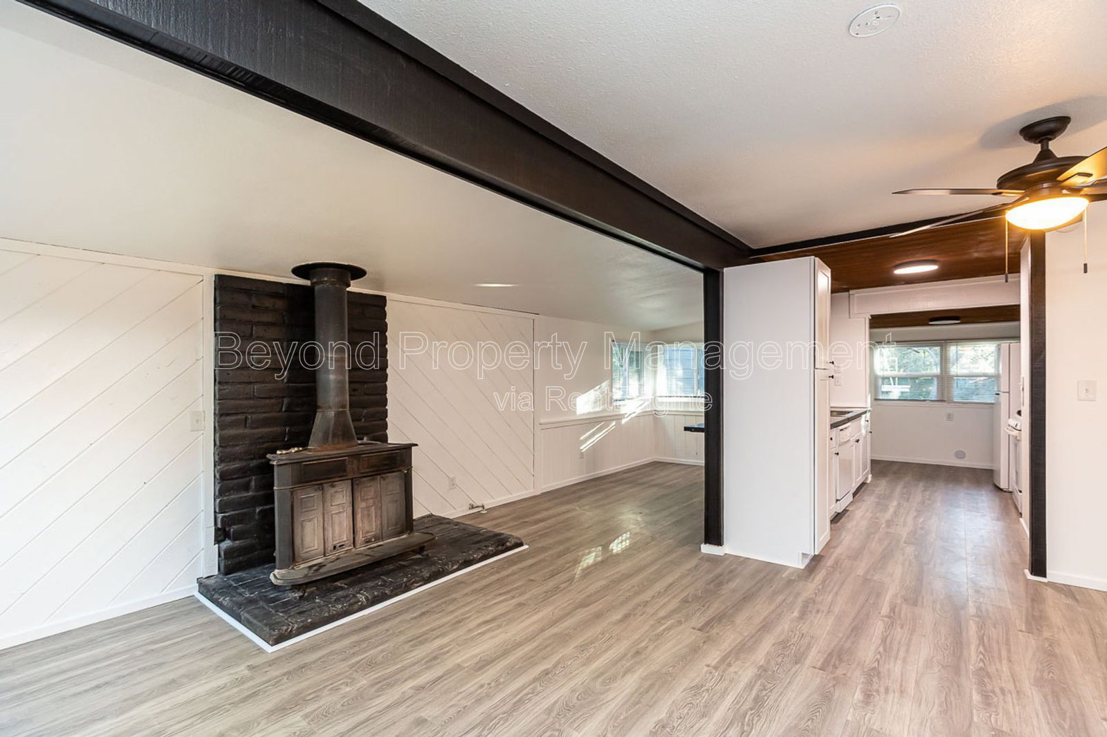 Gallery Image 0