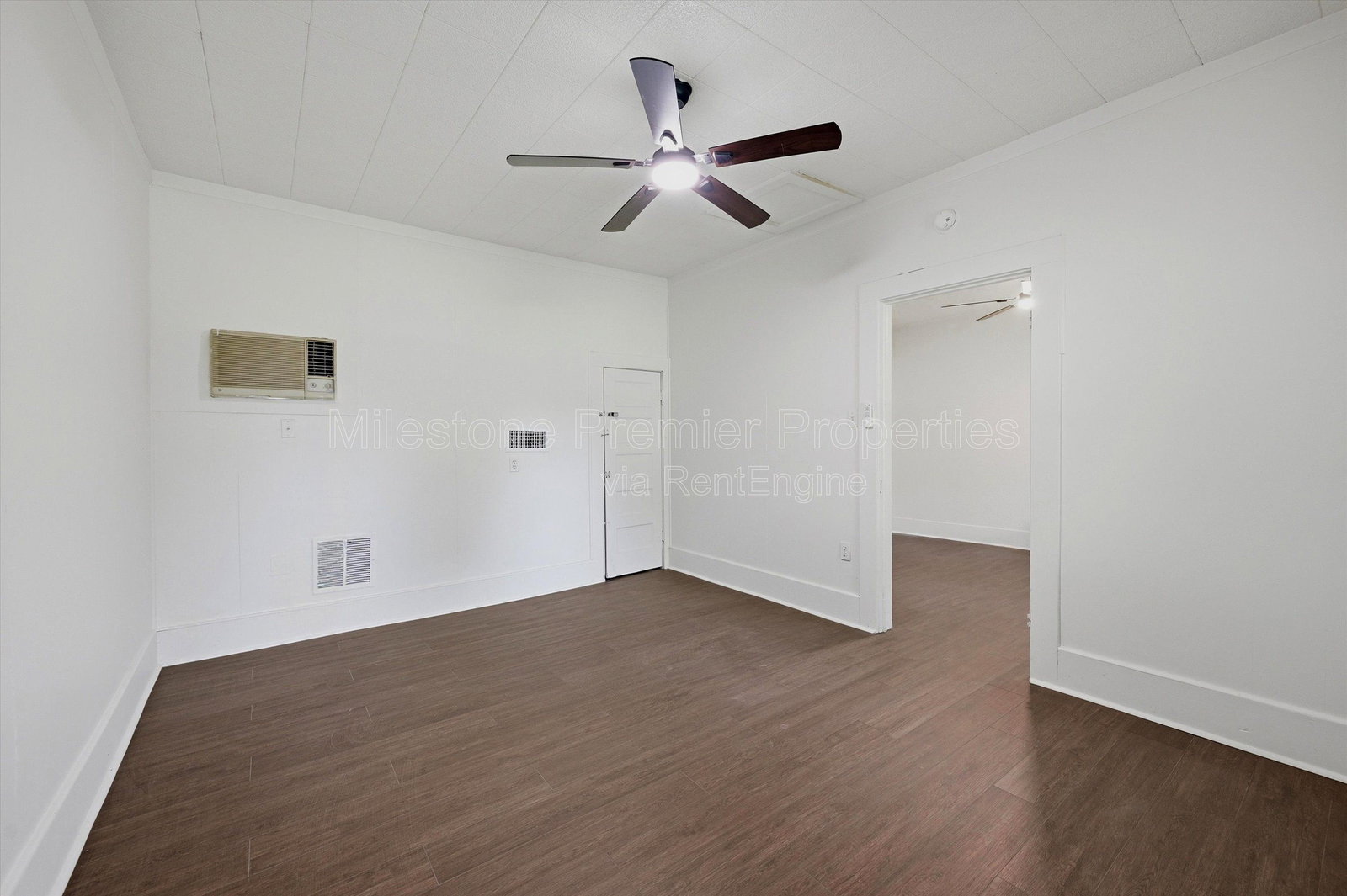 Gallery Image 19