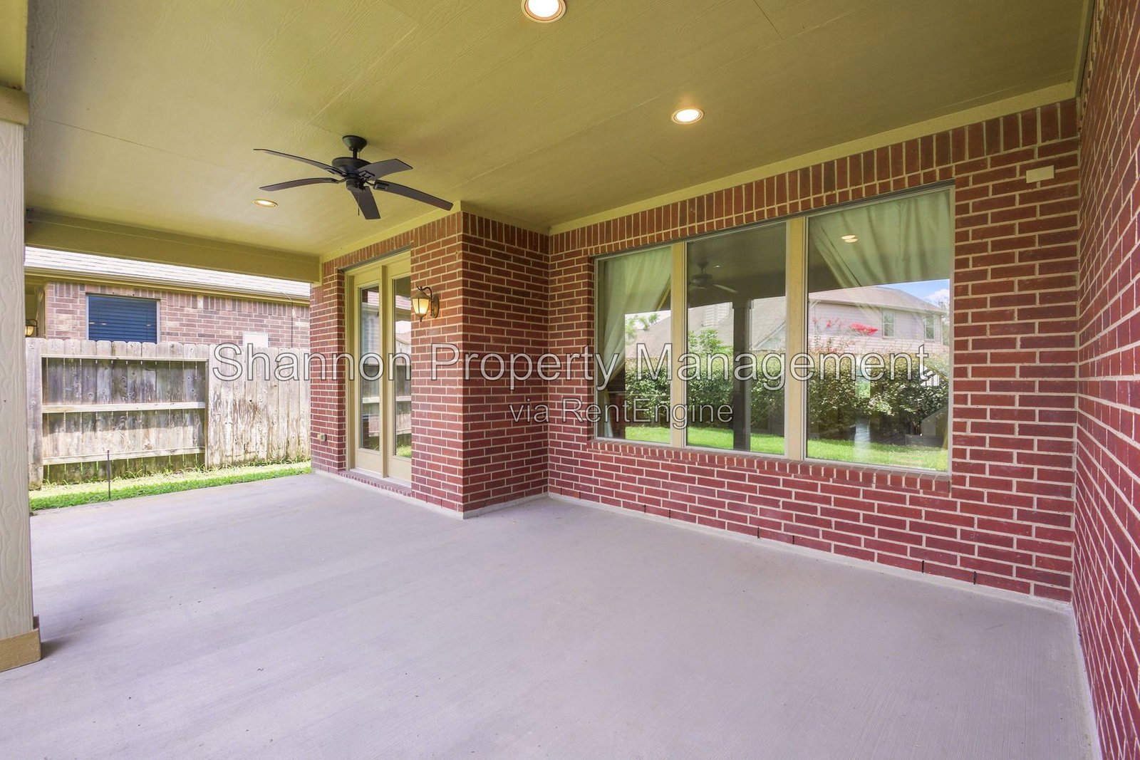 Gallery Image 33