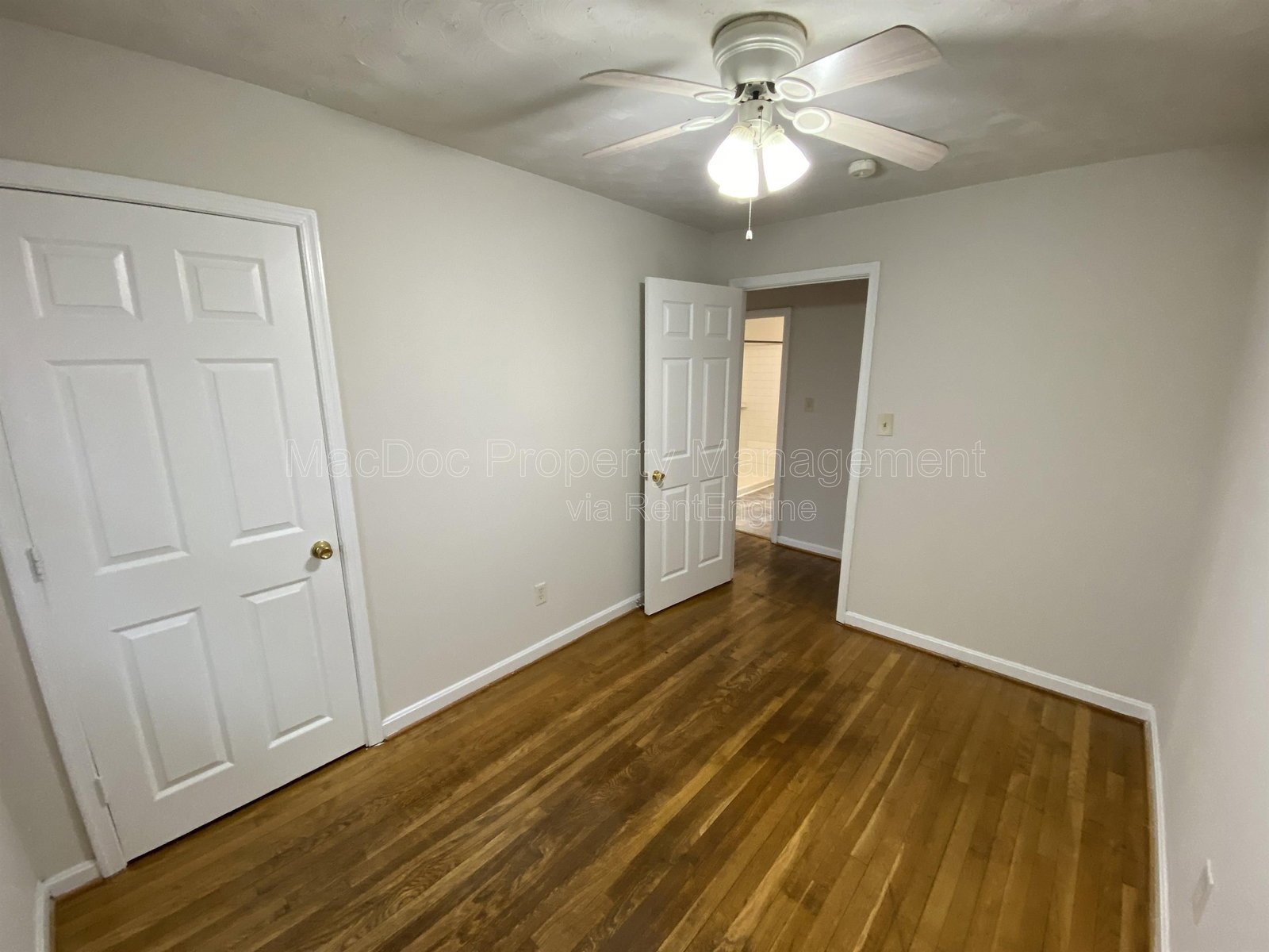 Gallery Image 19