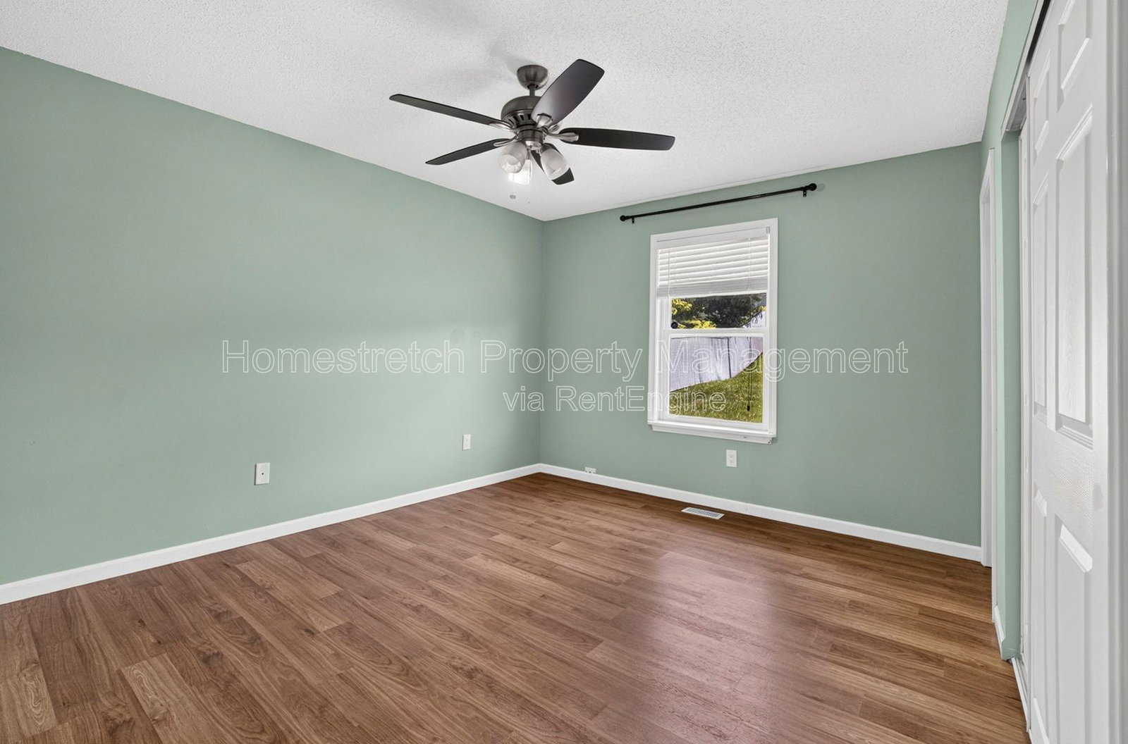 Gallery Image 16