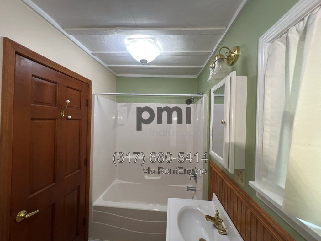 Gallery Image 12