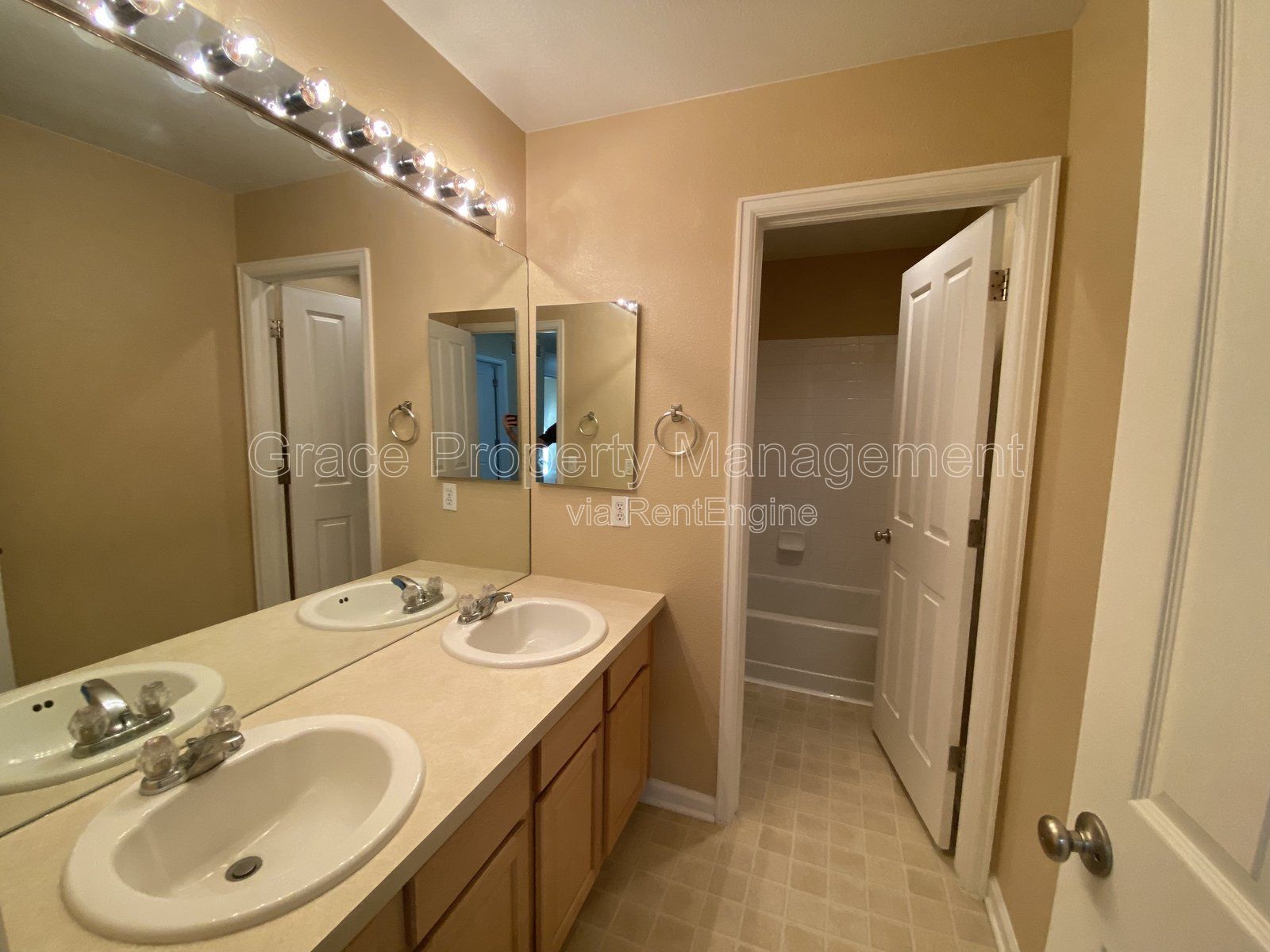 Gallery Image 29