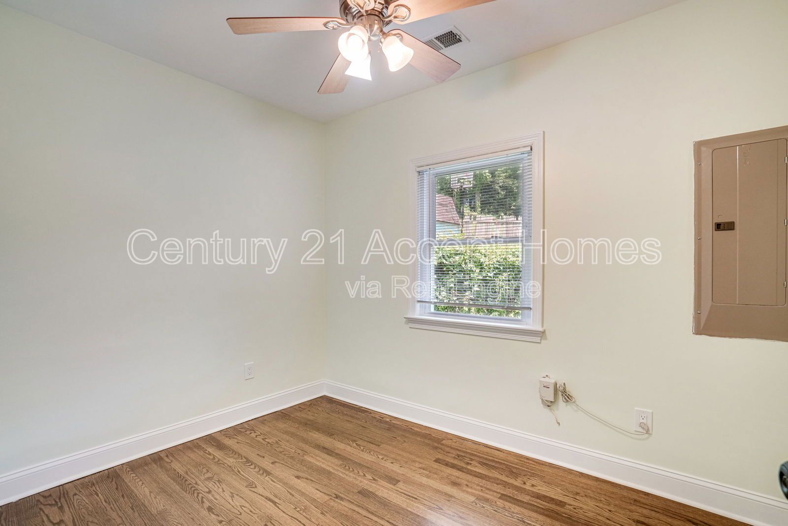 Gallery Image 25