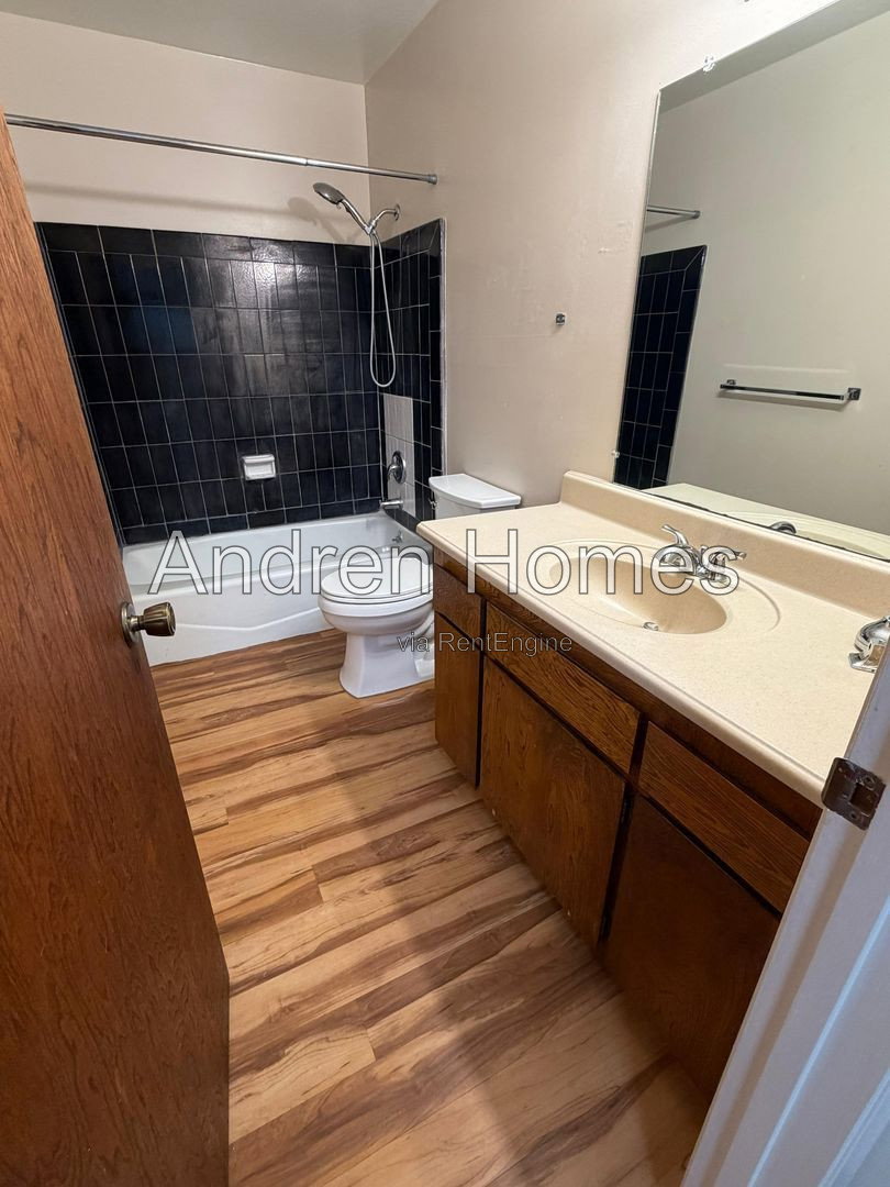 Gallery Image 51