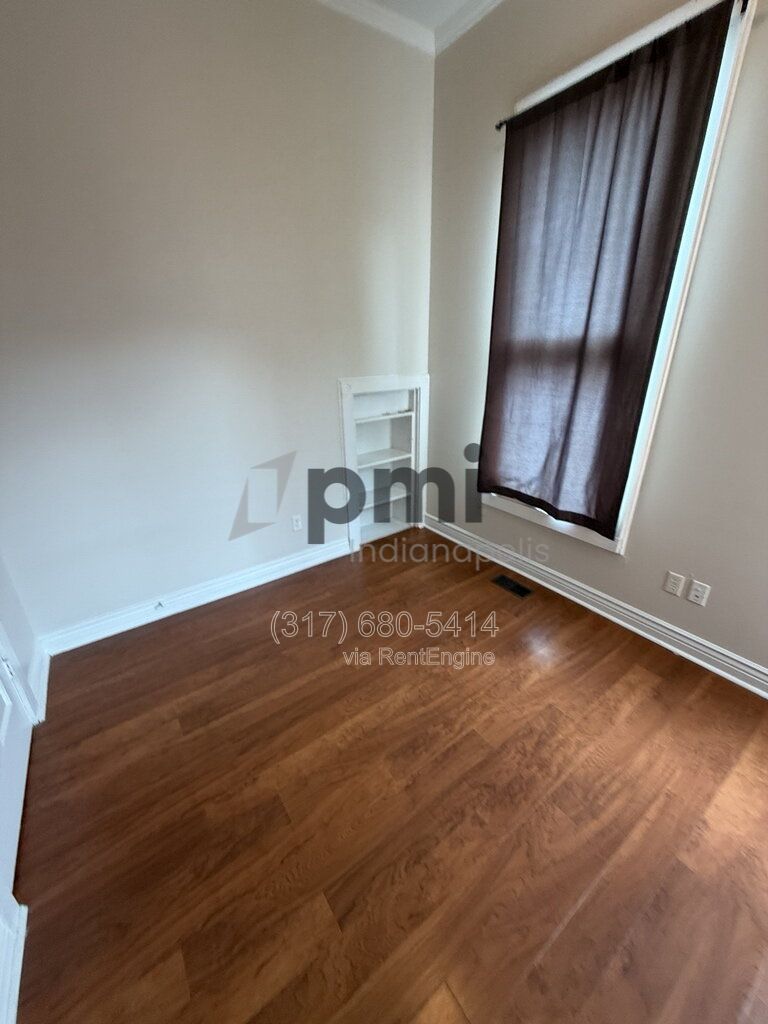 Gallery Image 17