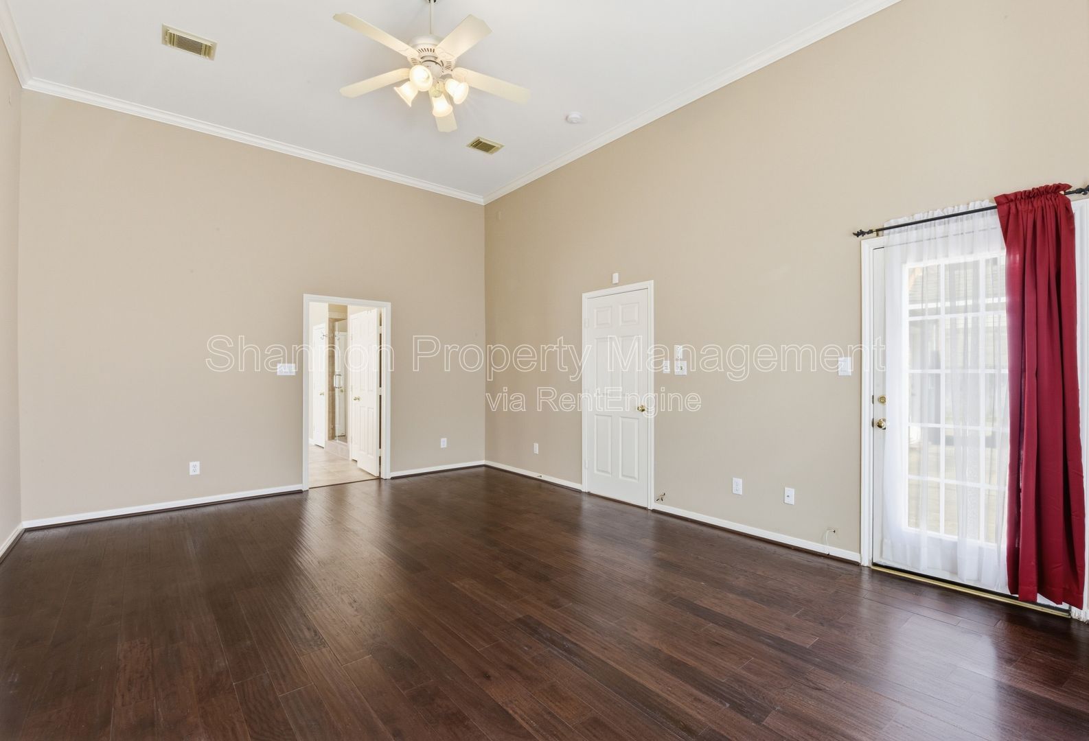 Gallery Image 30