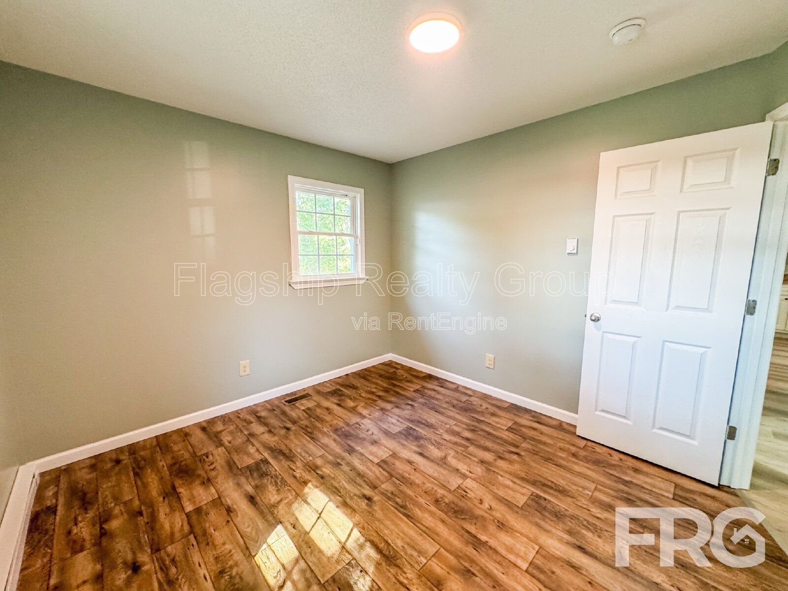 Gallery Image 14