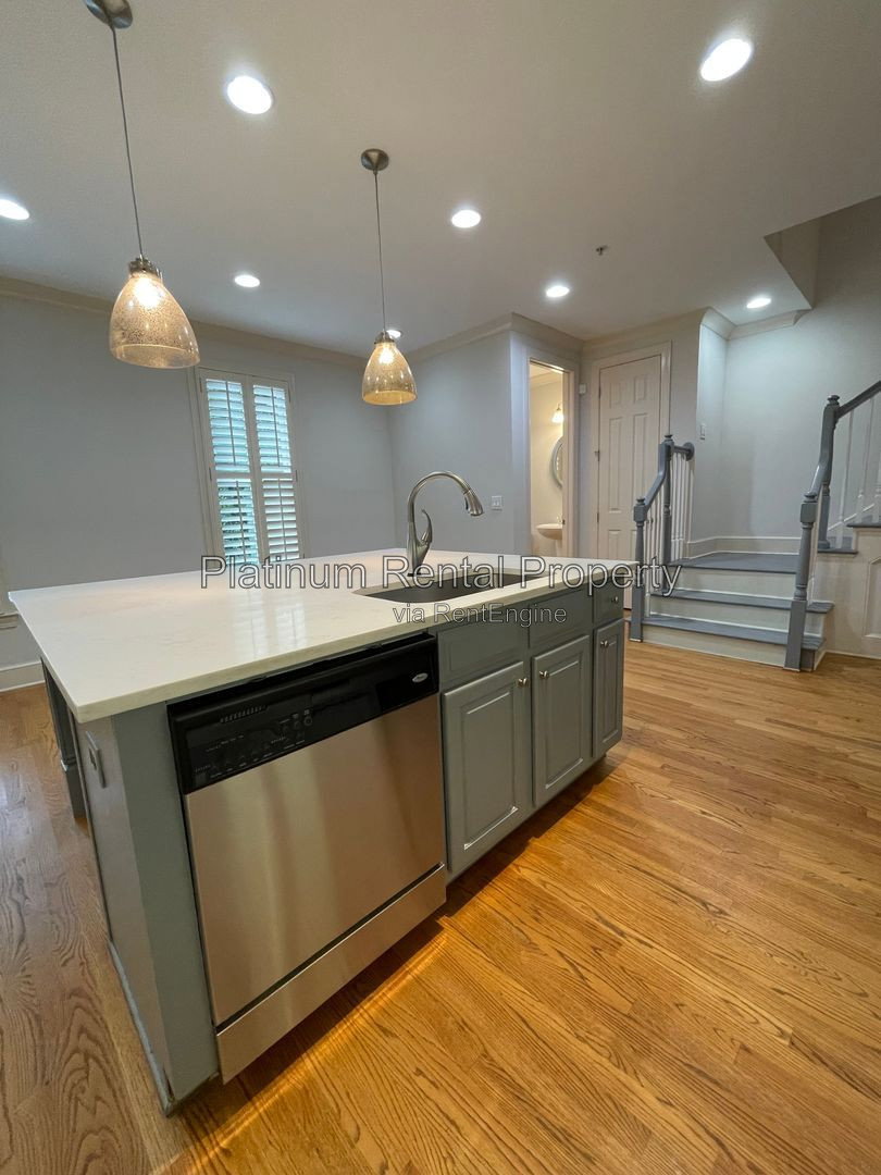 Gallery Image 38