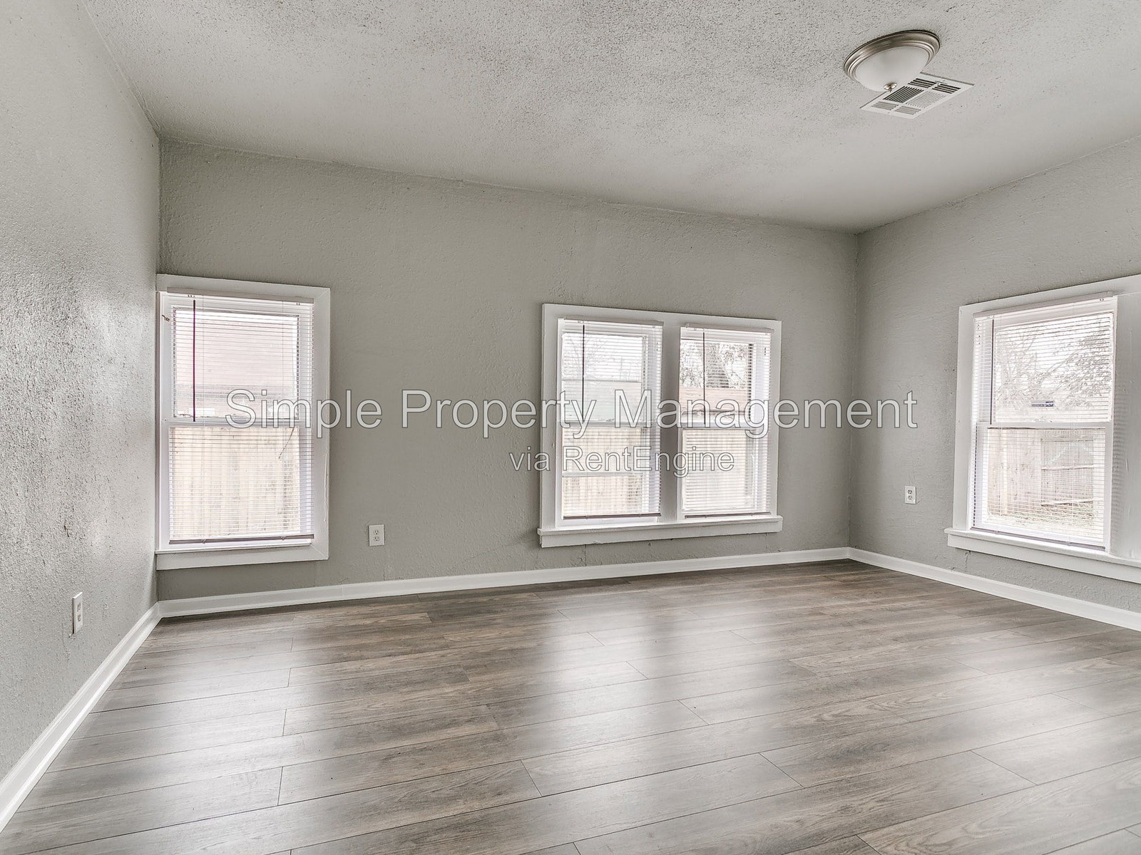 Gallery Image 16