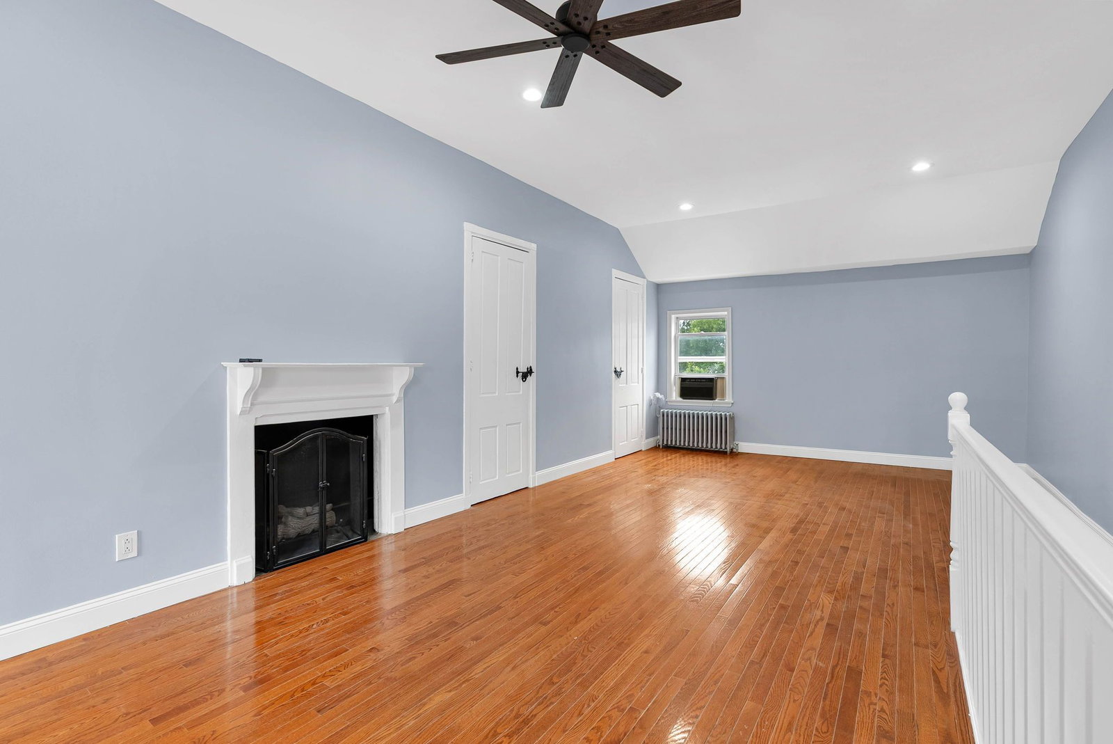 Gallery Image 15