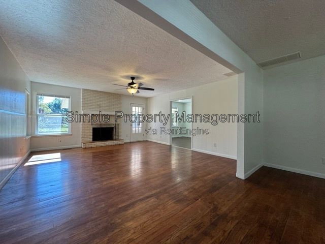 Gallery Image 0
