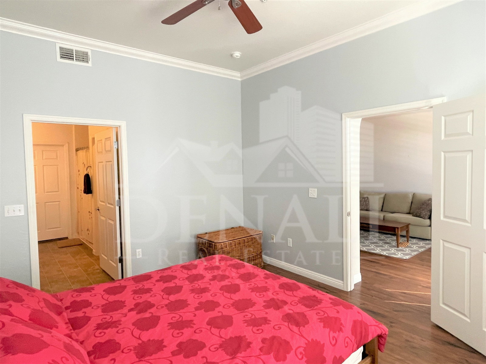 Gallery Image 15
