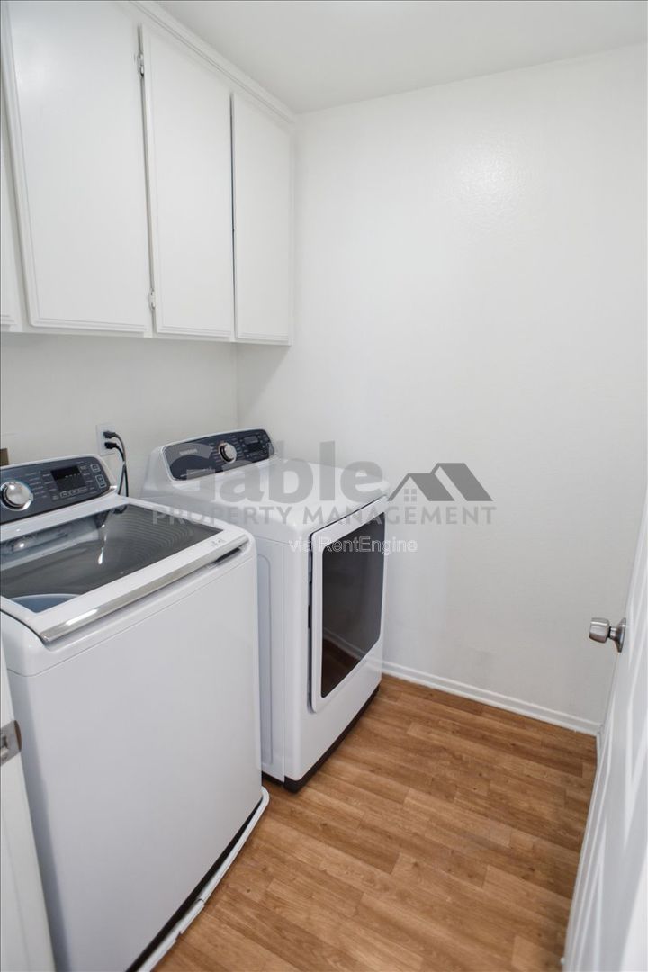 Gallery Image 17