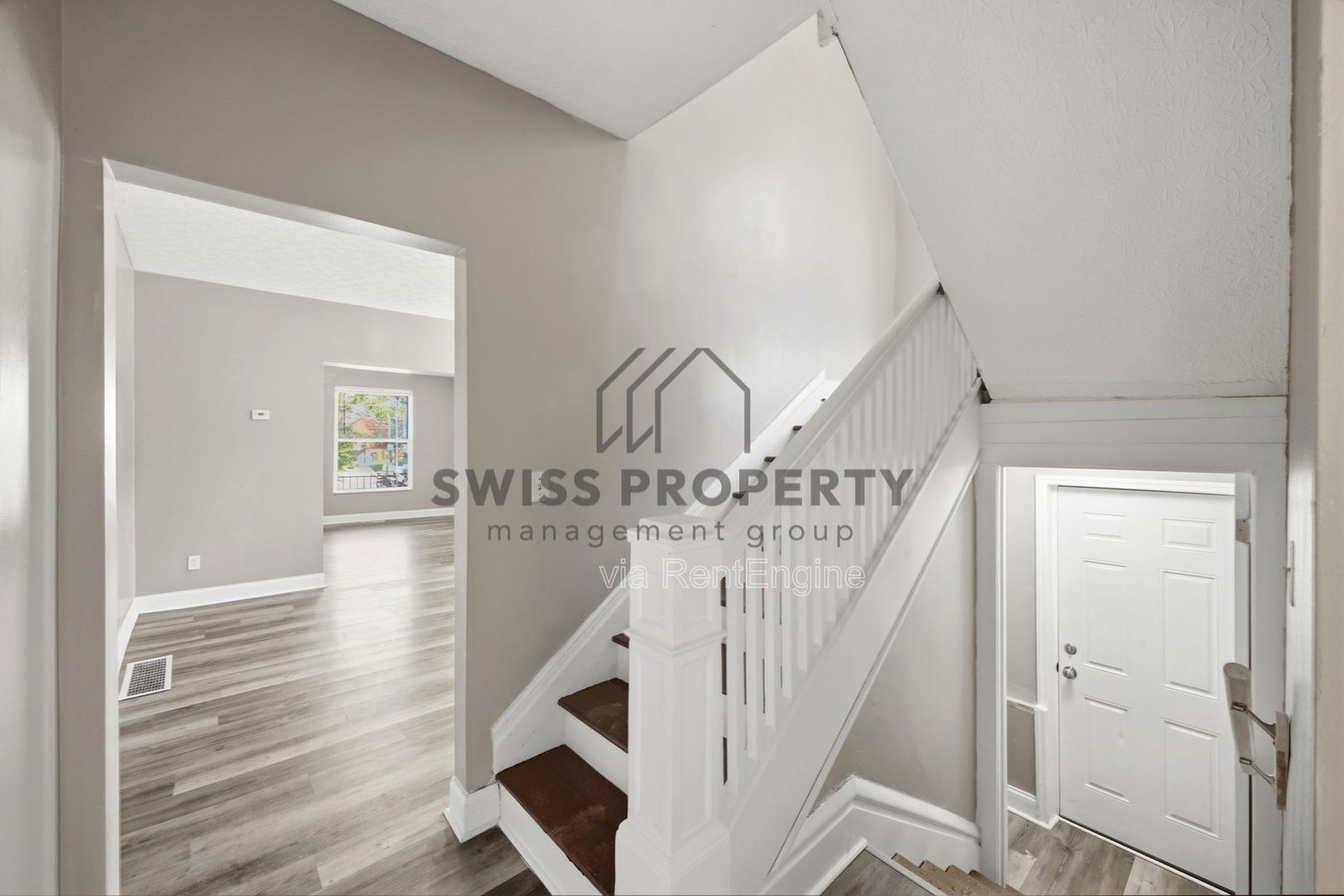 Gallery Image 16