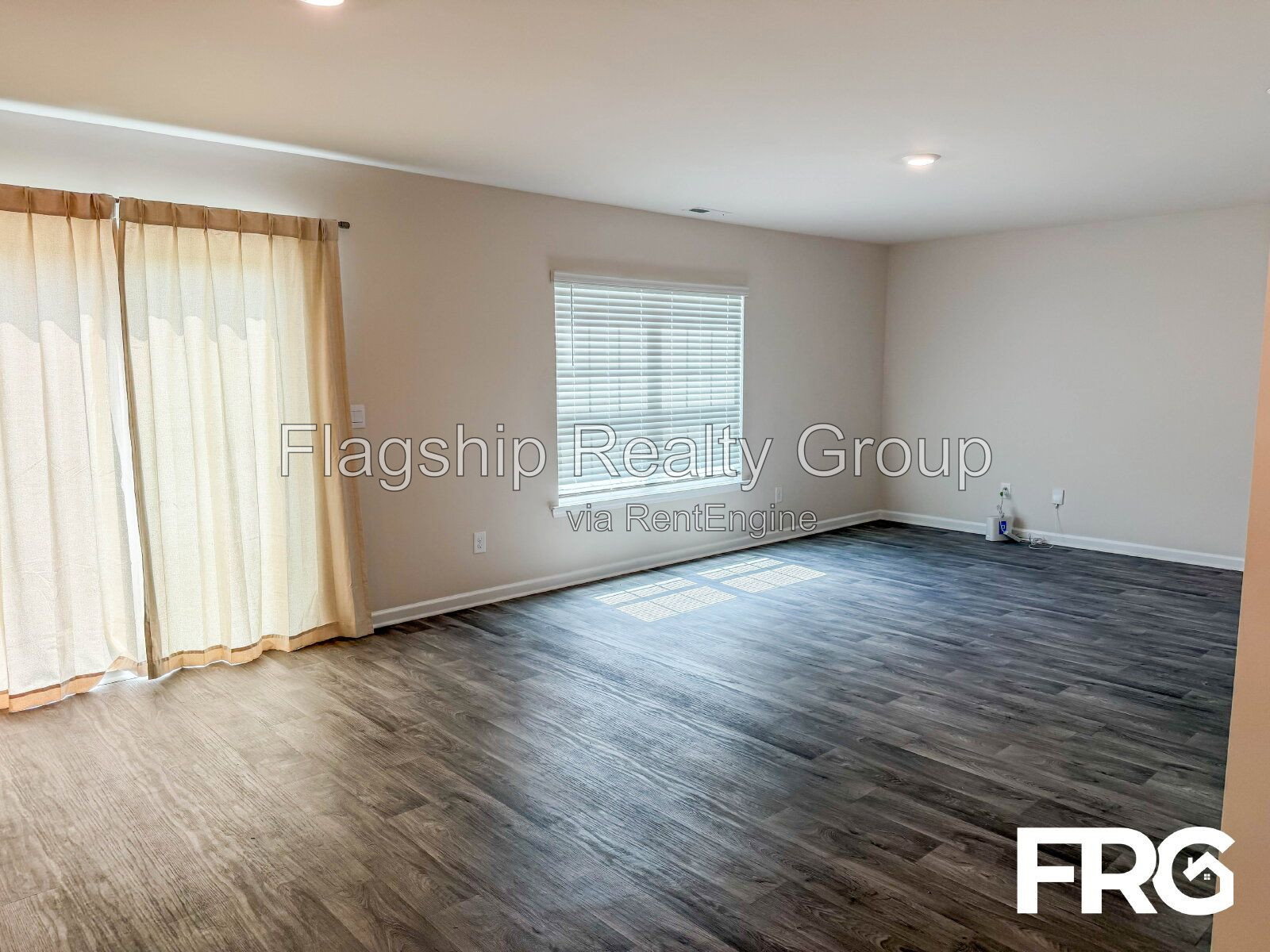 Gallery Image 44