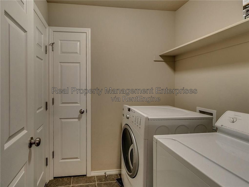 Gallery Image 17