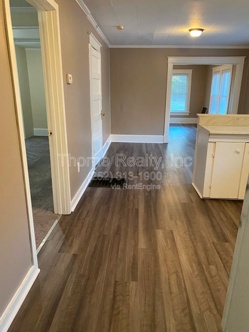 Gallery Image 13