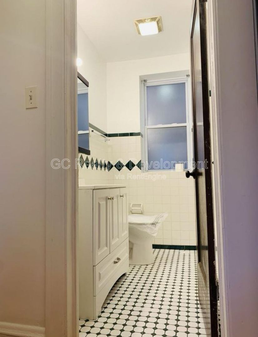 Gallery Image 11
