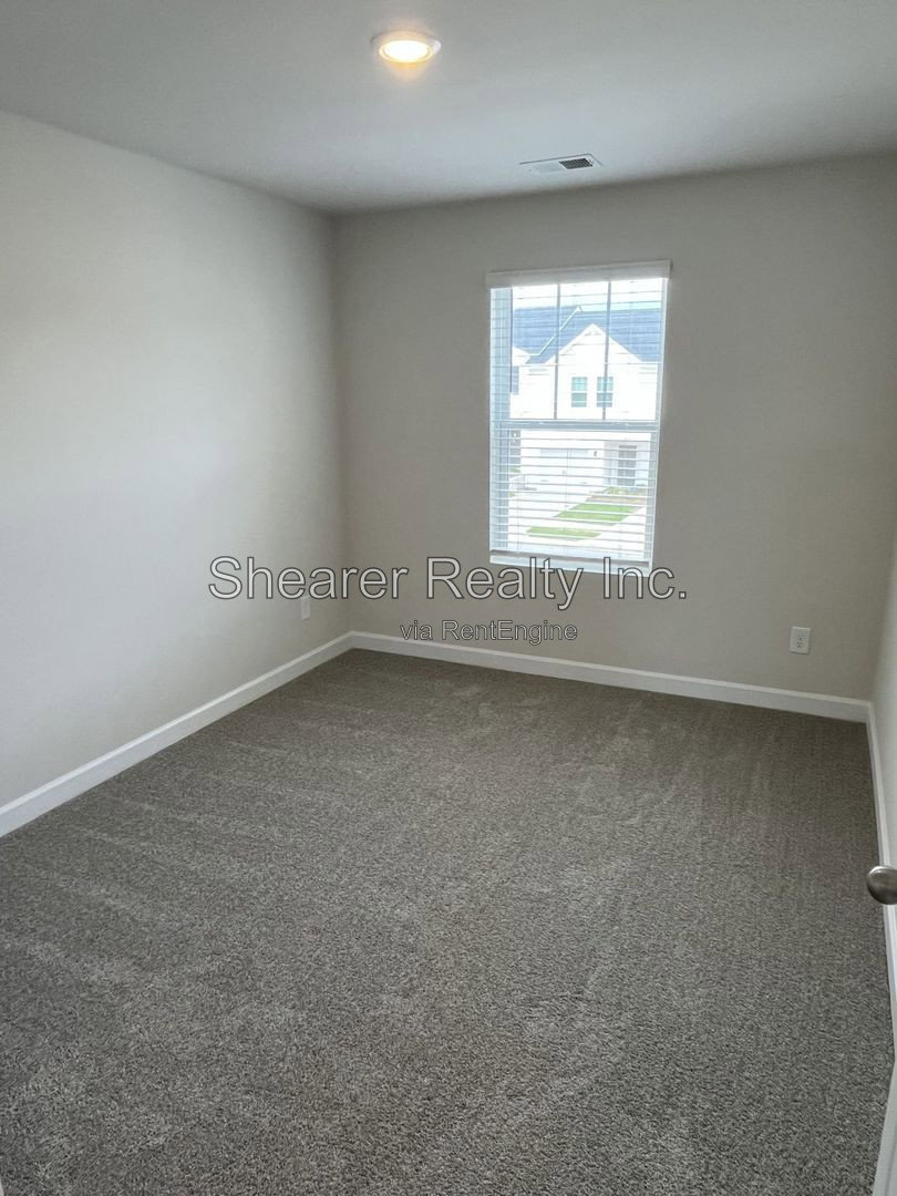 Gallery Image 16
