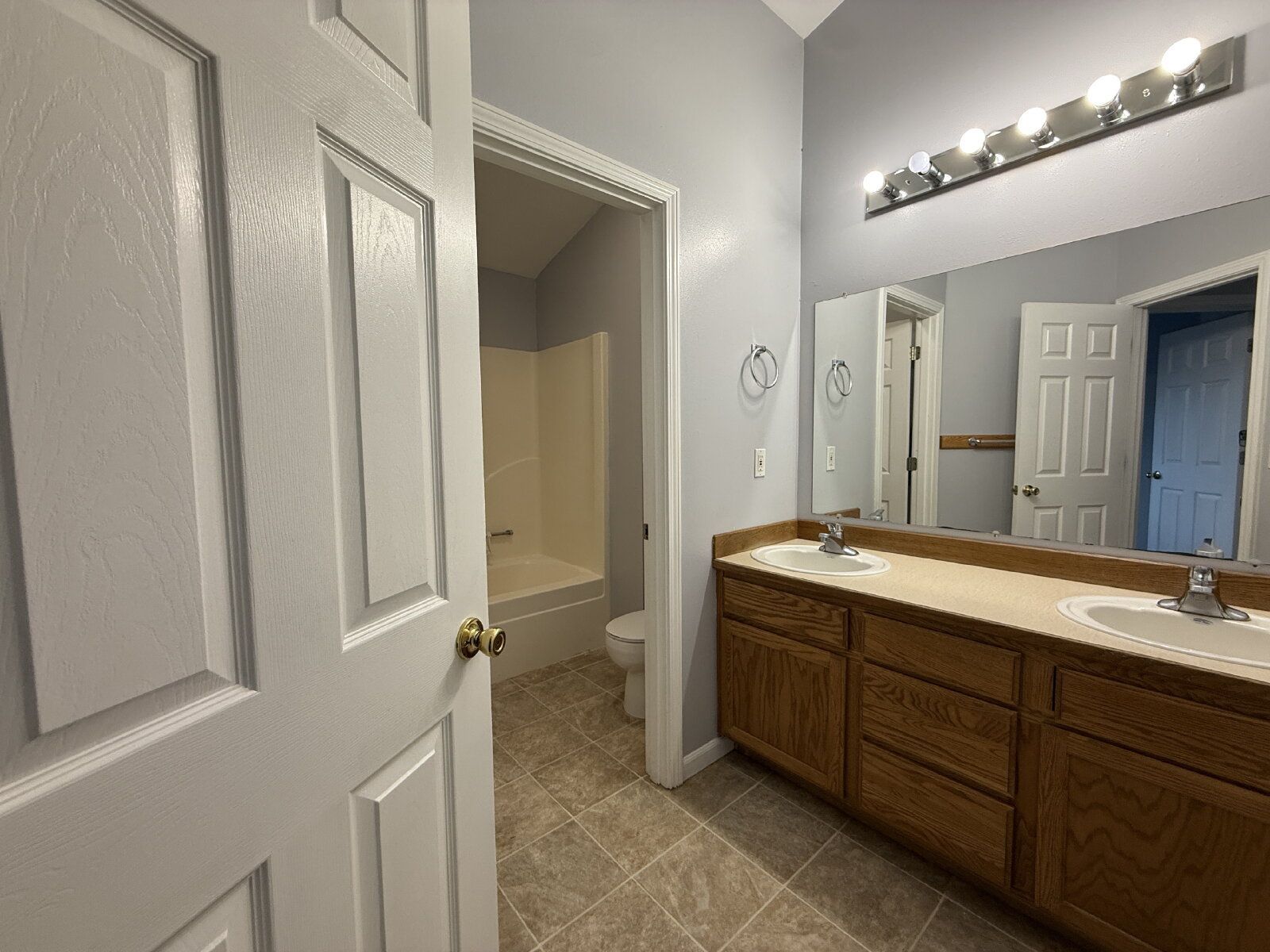 Gallery Image 12