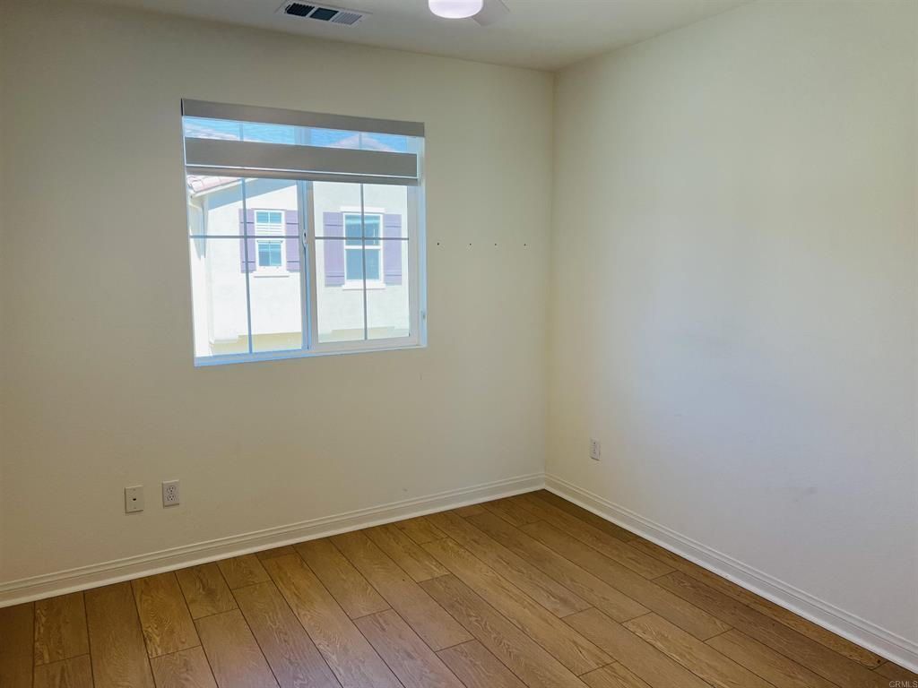 Gallery Image 38