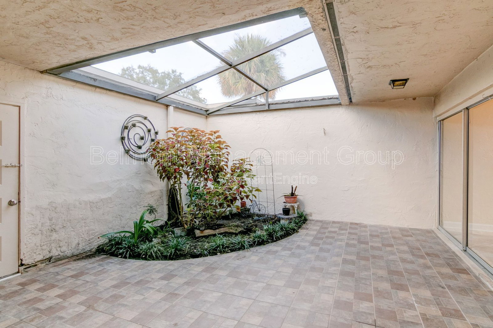 Gallery Image 16
